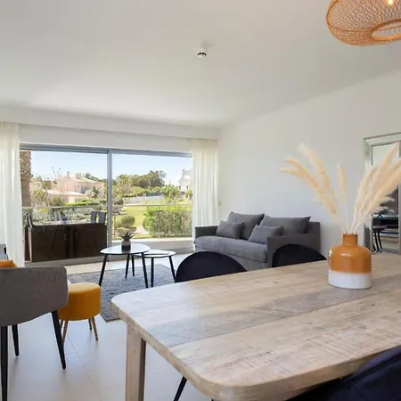 Apartment Snazzy Varandas Do Castelo One-bedroom Sleeps 2 Person Albufeira