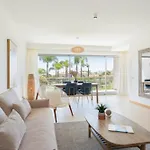 Snazzy Varandas Do Castelo One-bedroom Sleeps 2 Person דירה אלבופיירה